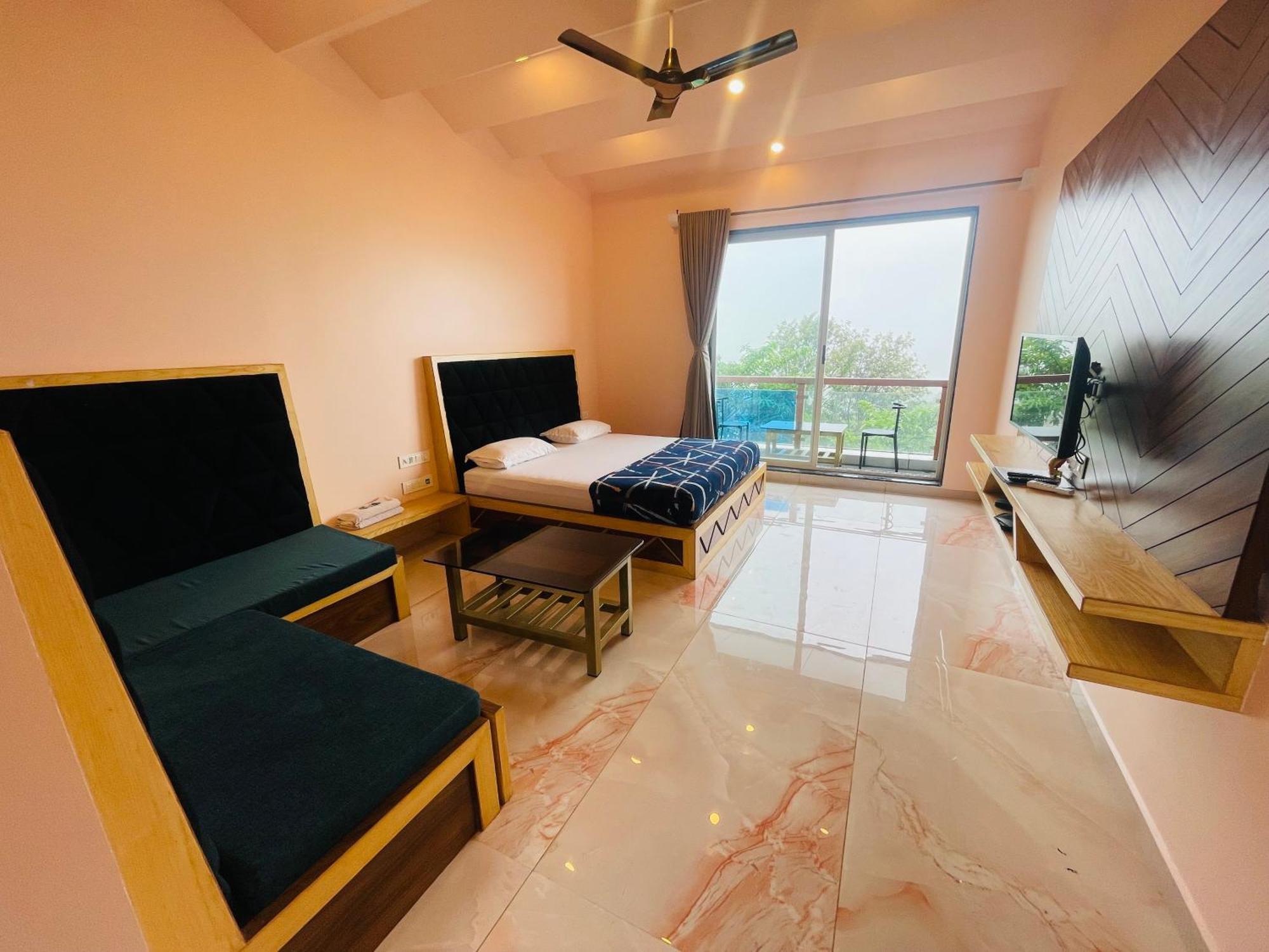 Natural Resort Panhāla Екстериор снимка