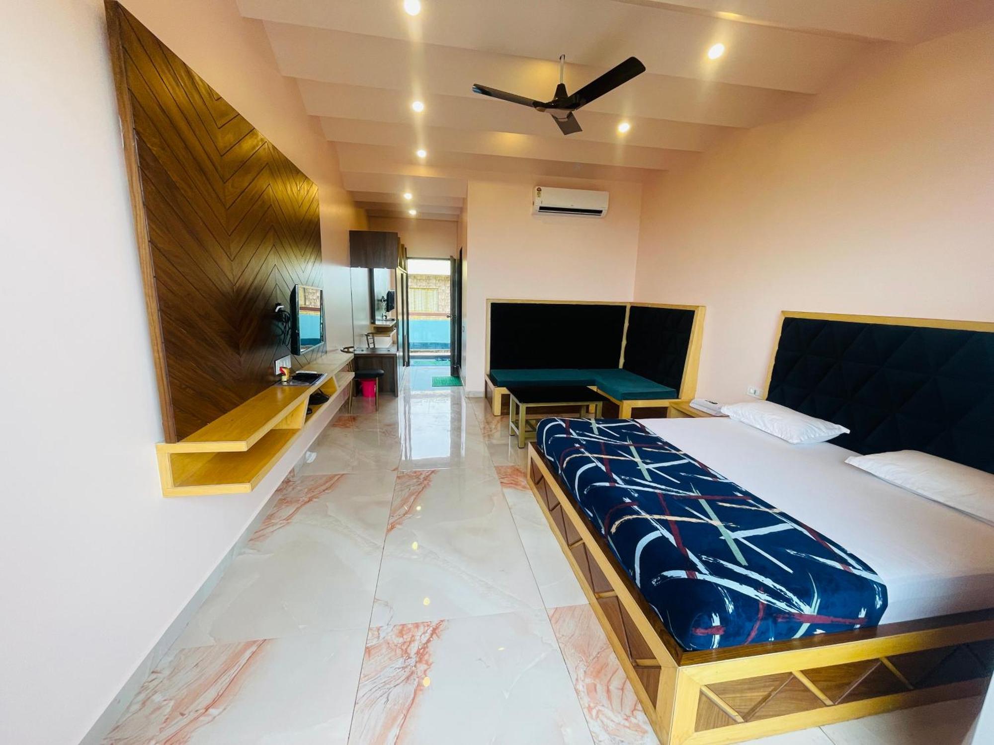 Natural Resort Panhāla Екстериор снимка