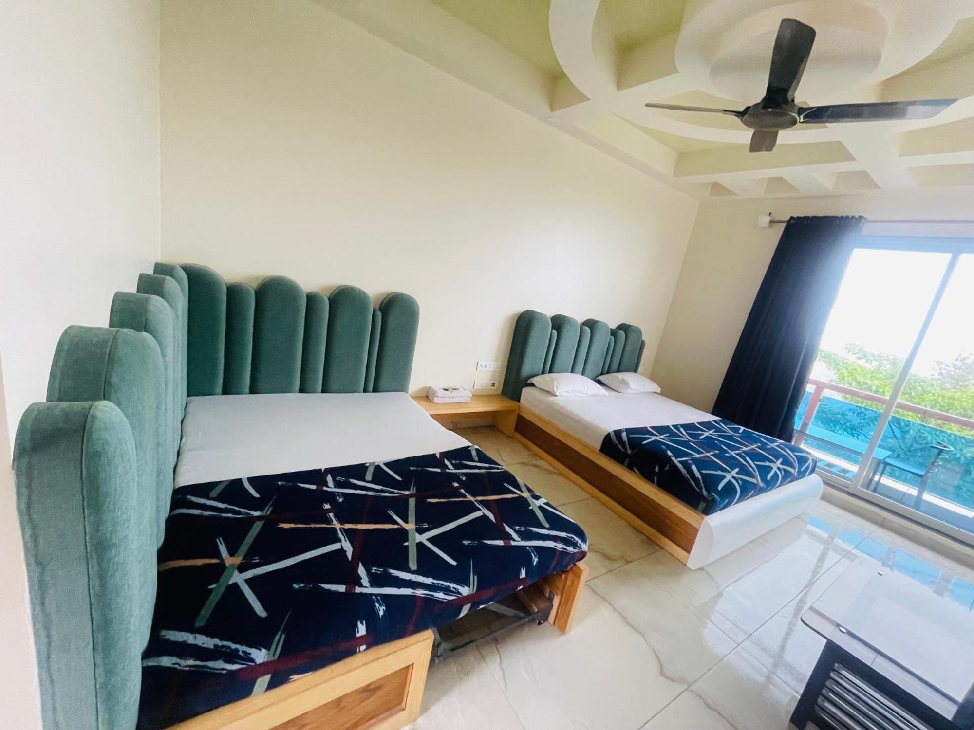 Natural Resort Panhāla Екстериор снимка