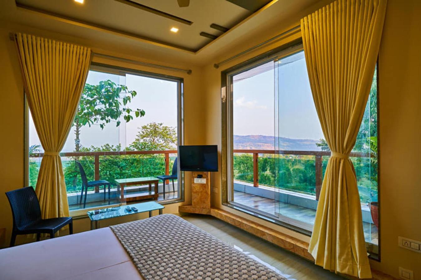 Natural Resort Panhāla Екстериор снимка